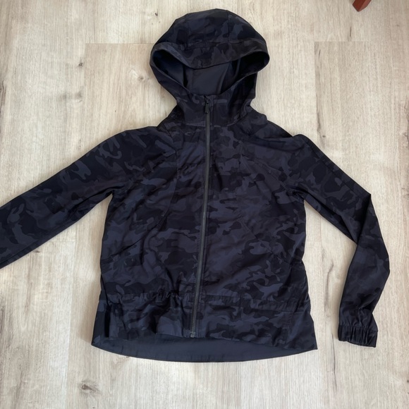 lululemon jacket - Picture 1 of 4